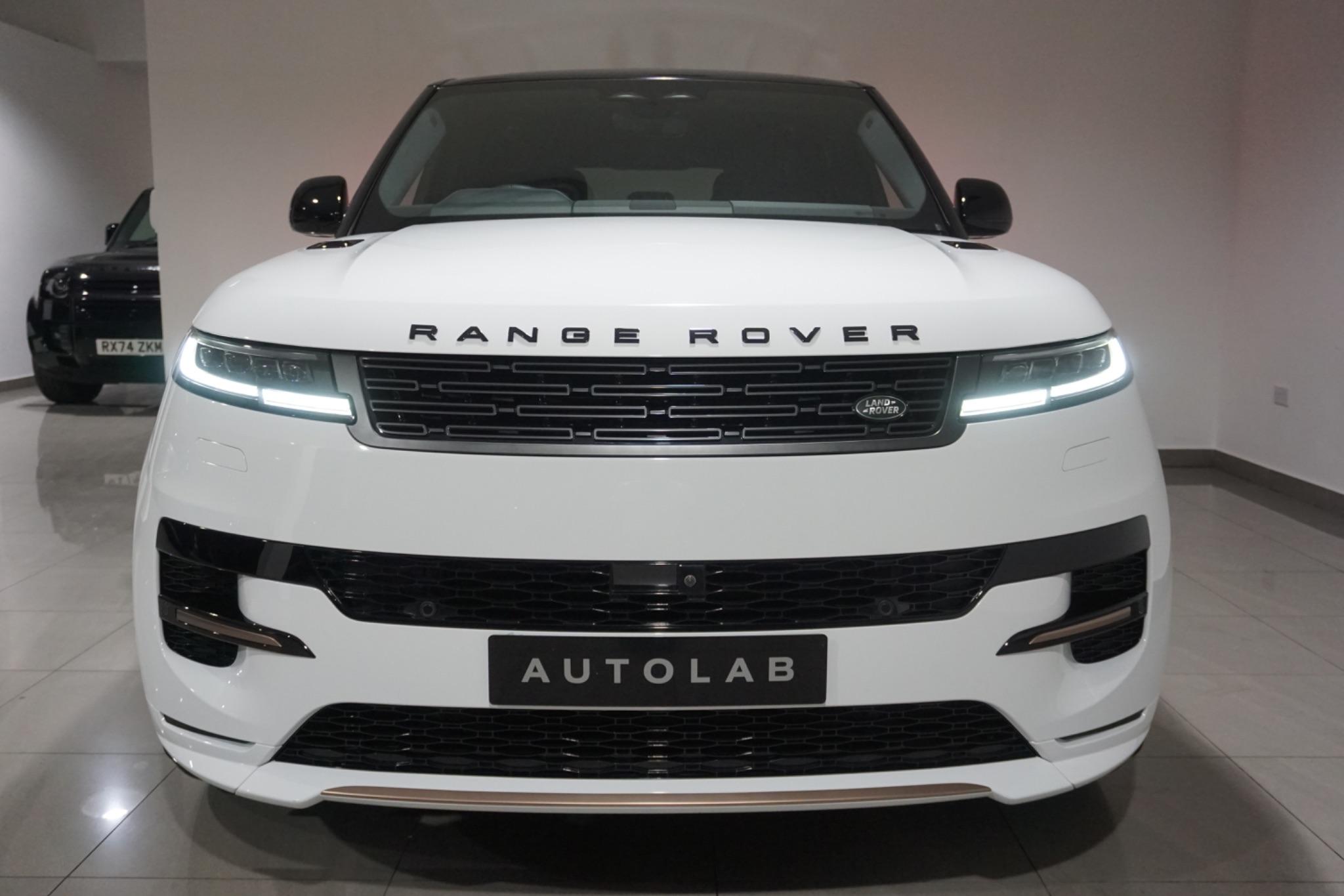 Land Rover Range Rover Sport 3.0 D300 MHEV Dynamic SE Auto 4WD Euro 6 (s/s) 5dr